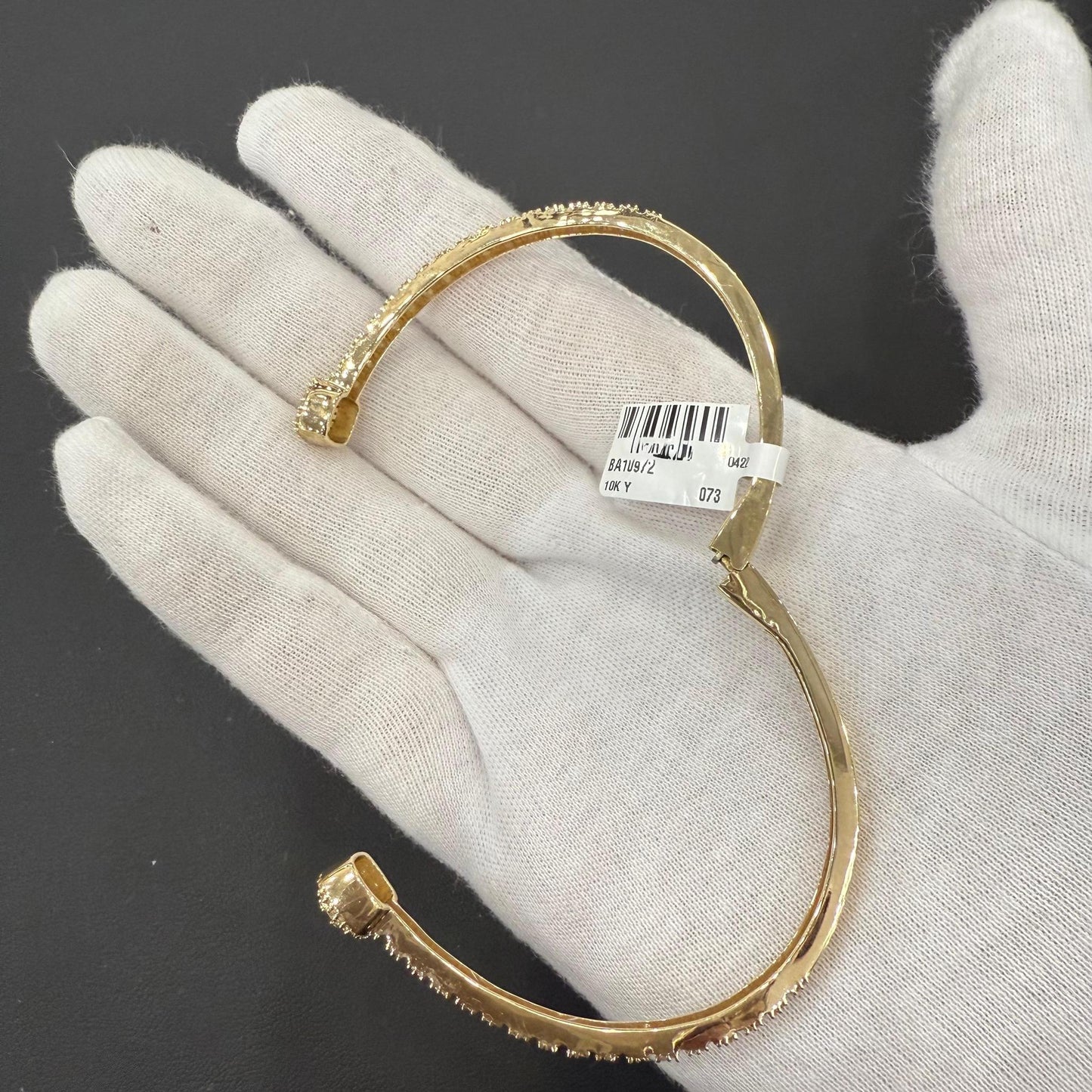 1.63 Cttw Baguette Diamond Cushion Bypass Bangle Bracelet Cuff Hinged 10k Gold