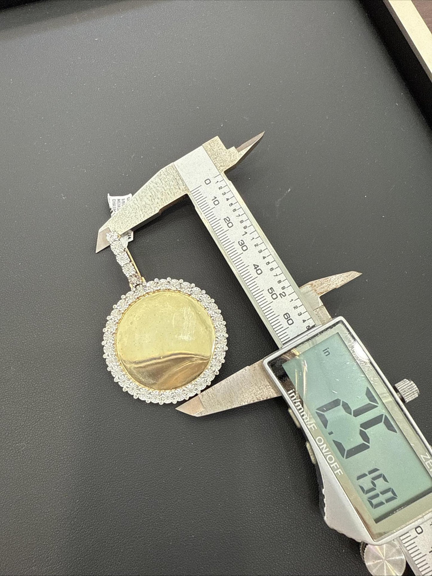 0.62 ctw Diamond Round Memory Picture Frame Charm Pendant 10k Yellow Gold