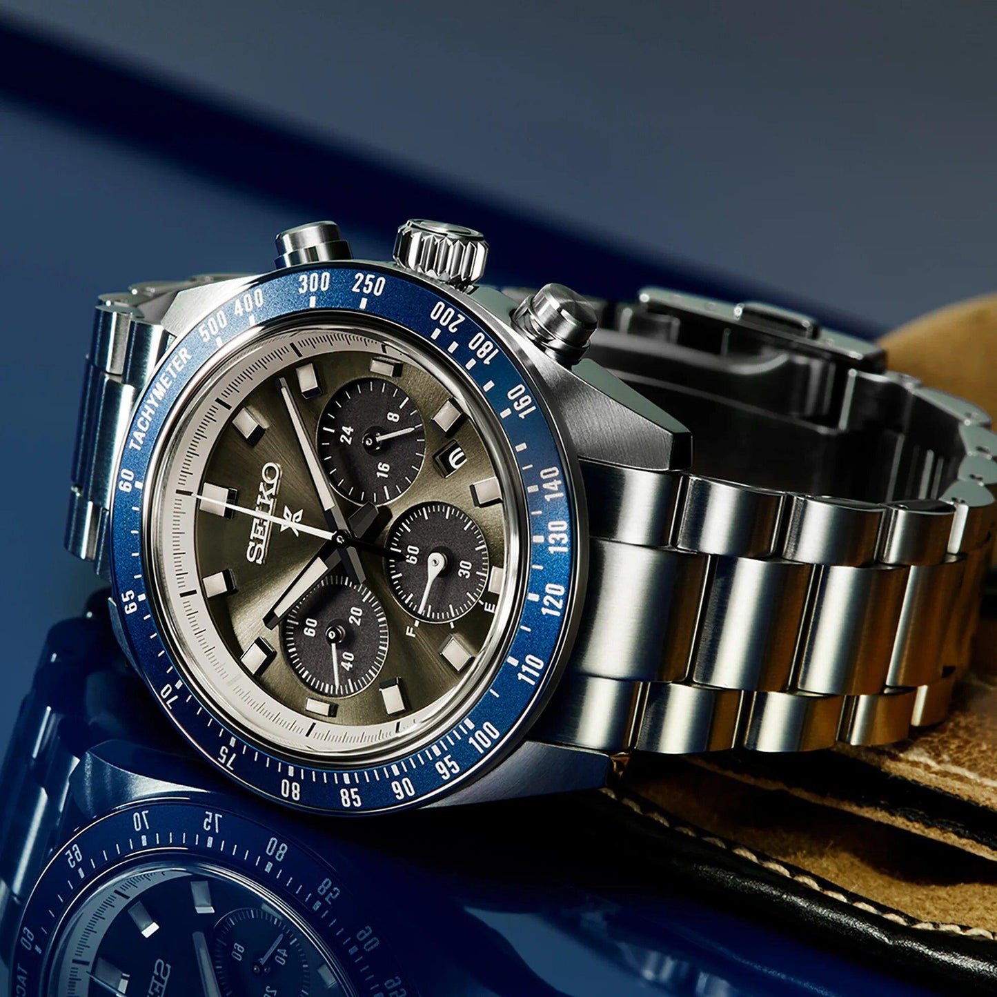 Seiko Prospex Speedtimer Solar Chronograph Mens Gray Dial Watch SSC939