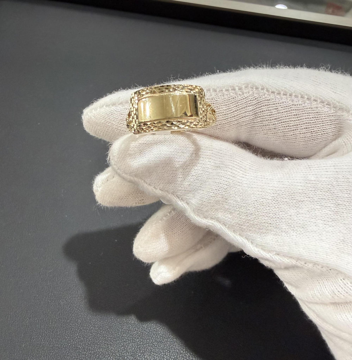 10K Yellow Gold Cuban Link Nugget Signet Ring