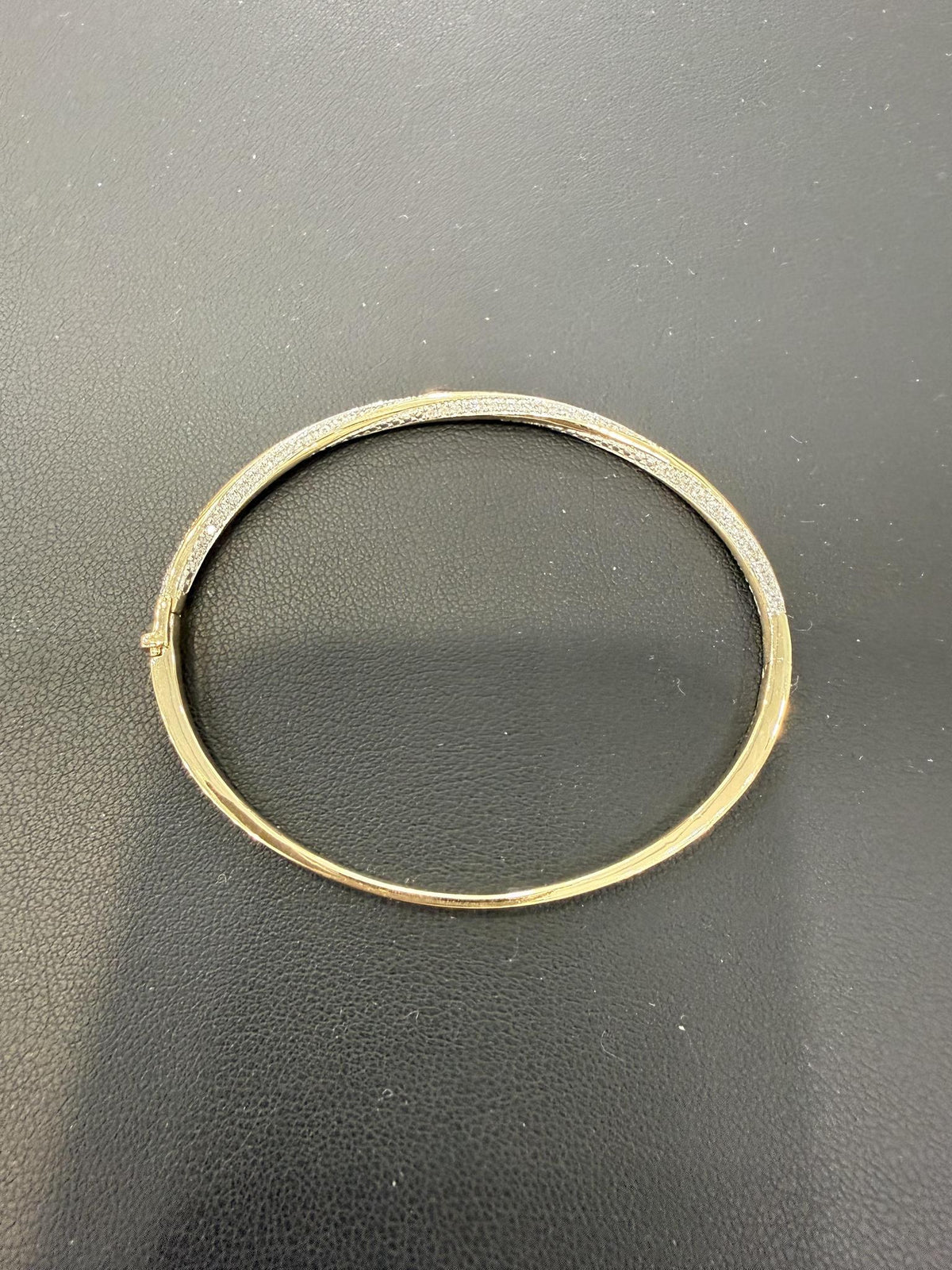 1.00ctw Diamond Twist Bypass Bangle Bracelet 14K Yellow Gold
