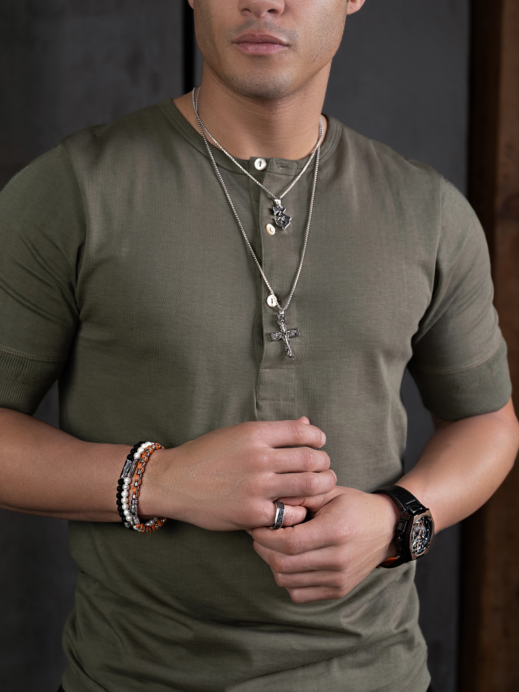 Bulova Marc Anthony Classic White Pearl Lion Silver Bracelet BVB1161-WSWPRL