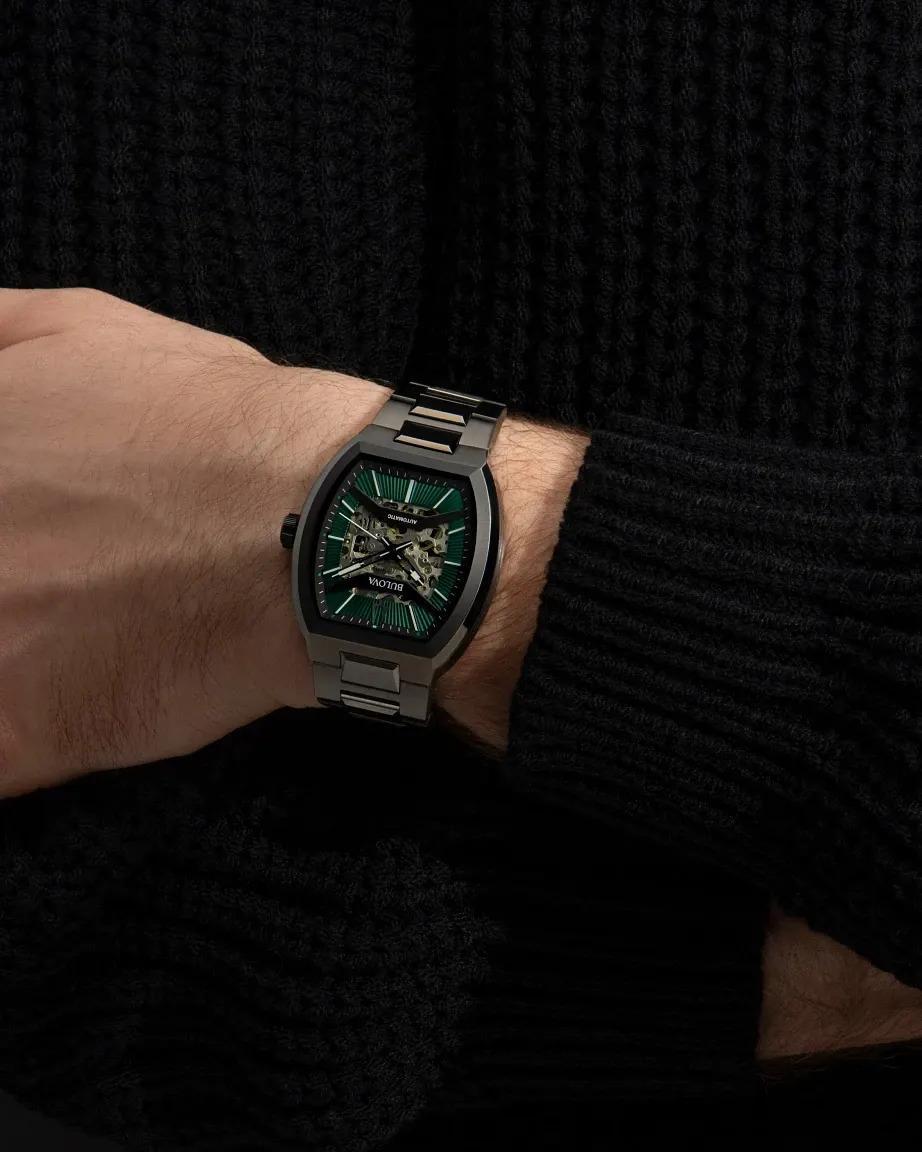 Bulova Maquina Automatic Full Skeleton 40mm Green Dial Men's Watch 98A321