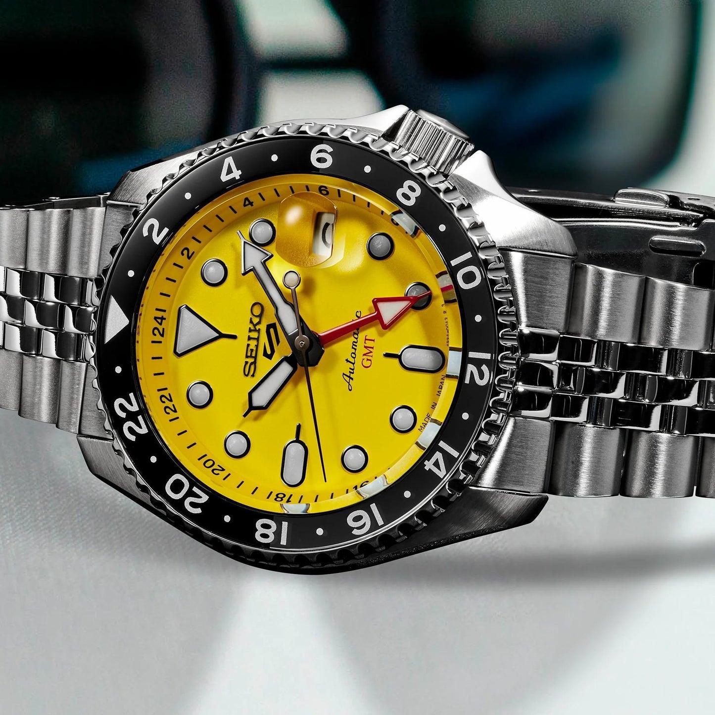 Seiko 5 Sports Automatic GMT Yellow Dial Men's Watch SSK017
