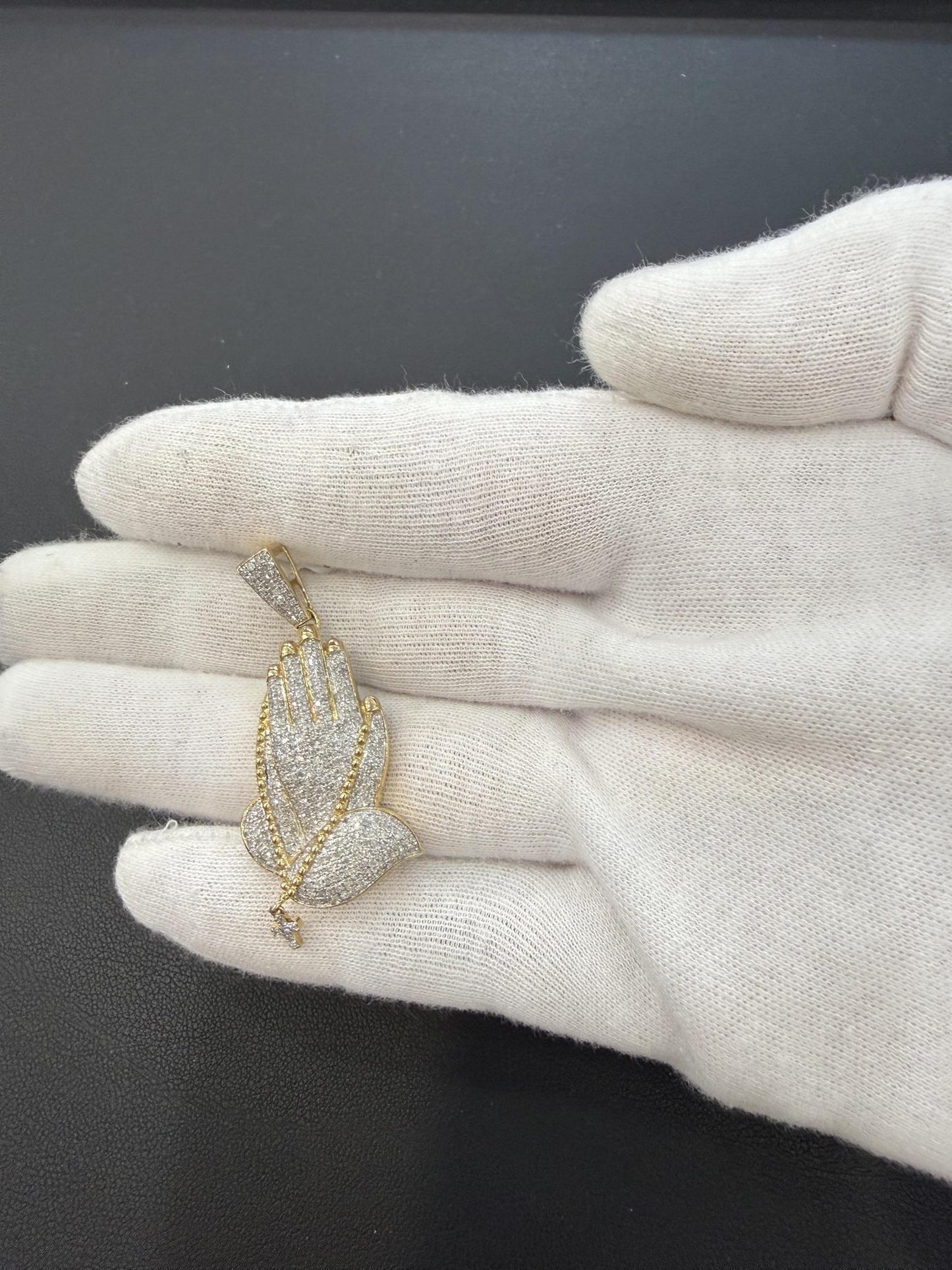 0.88ctw Diamond Praying Hands Cross Pendant 10K Yellow Gold