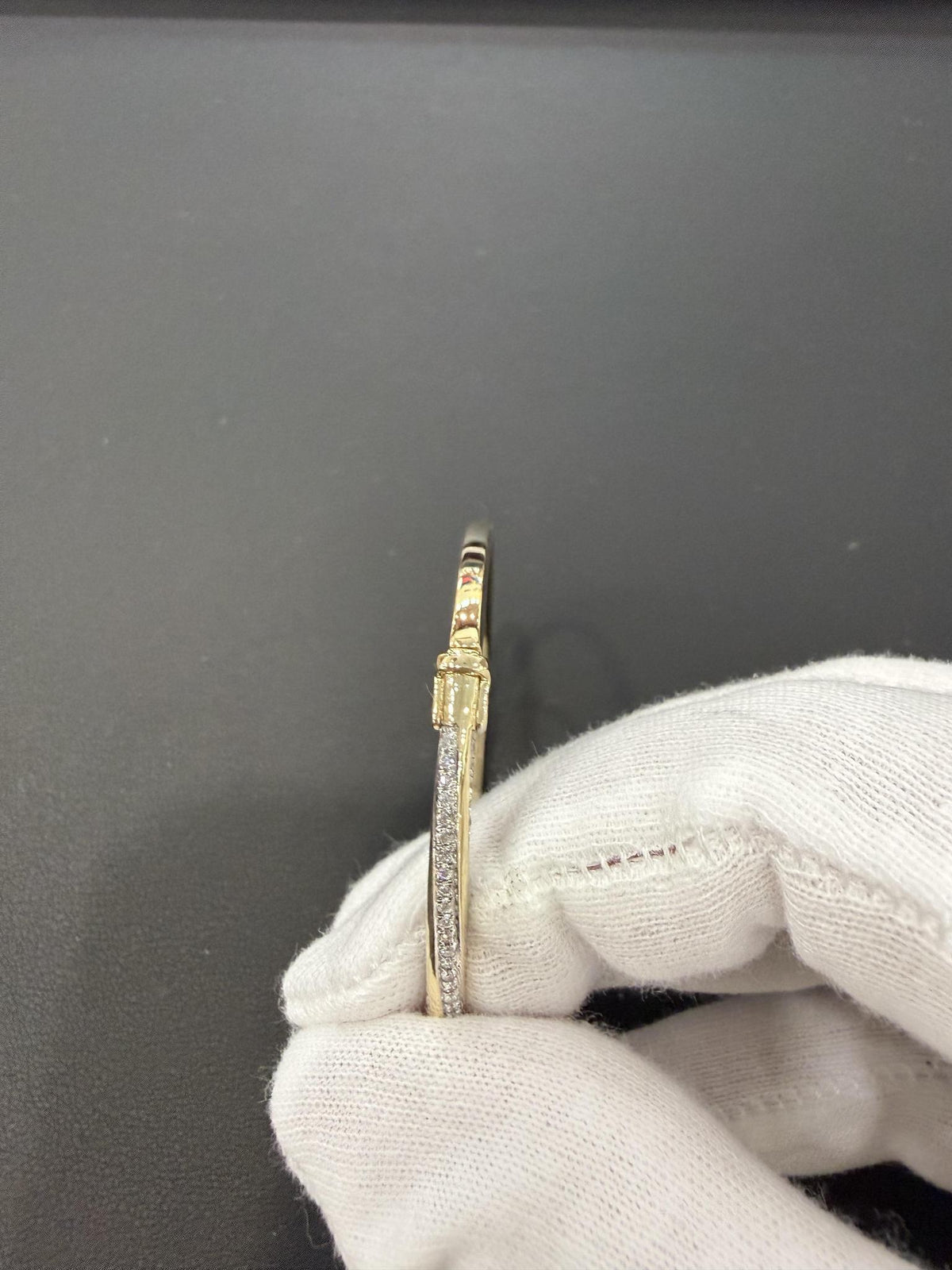 1.00ctw Diamond Twist Bypass Bangle Bracelet 14K Yellow Gold
