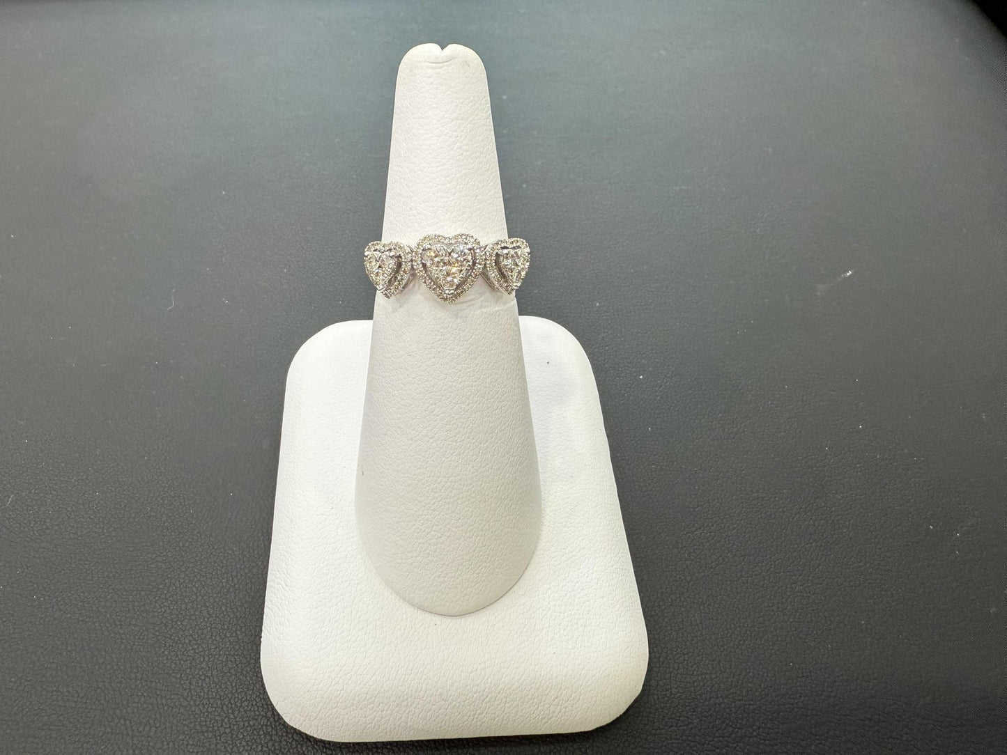 0.50ctw Round Diamond Three Hearts Band Ring 10k White Gold