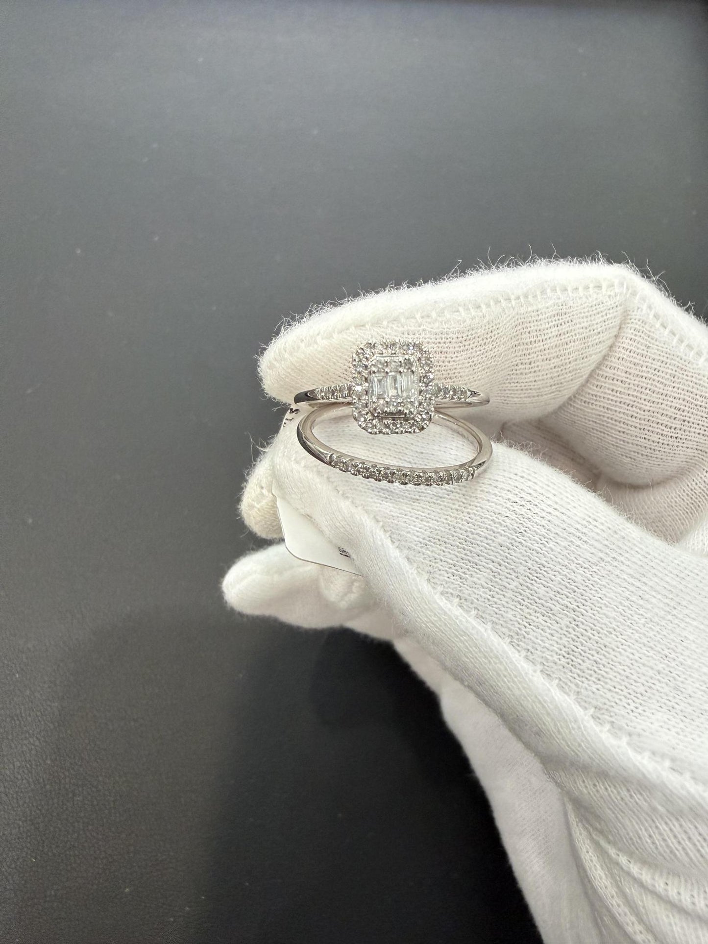 0.25ctw RD/BGT Diamond Ring Set 10k W Gold 254208