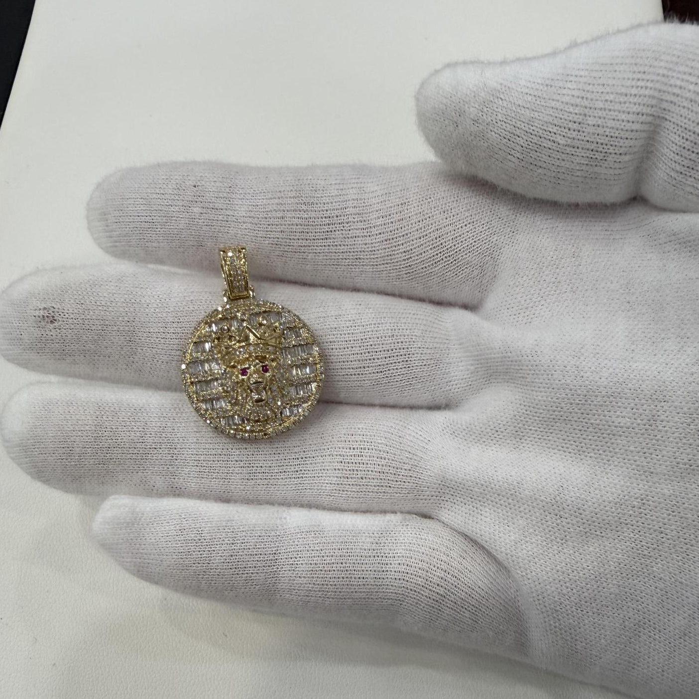 1.00ctw Diamond Baguette Lion King Crown Pendant 10k Yellow Gold